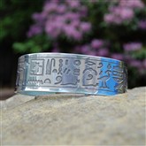 (SB9) Silver-etched Eqyptian Hieroglyphics Bangle