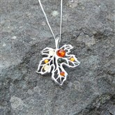 (AP81) Silver And Multi Amber Leaf Pendant
