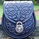 (DW5) Medium Celtic Leather Sporran
