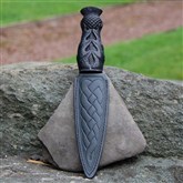 (SD2) Black Thistle Sgian Dubh