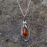 (AP63) Silver And Amber Oval Pendant