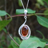(AP49) Silver And Amber Spiral Pendant