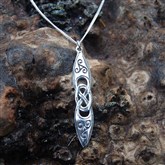 (SCP32) Long Celtic Pendant