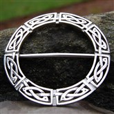 (SCB4) Large Silver Plaid Brooch